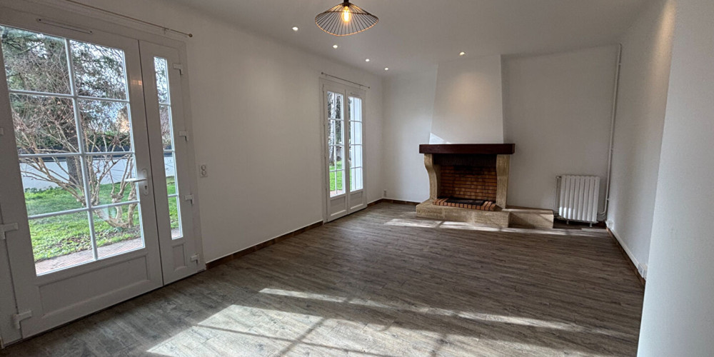 maison à POEY DE LESCAR (64230)